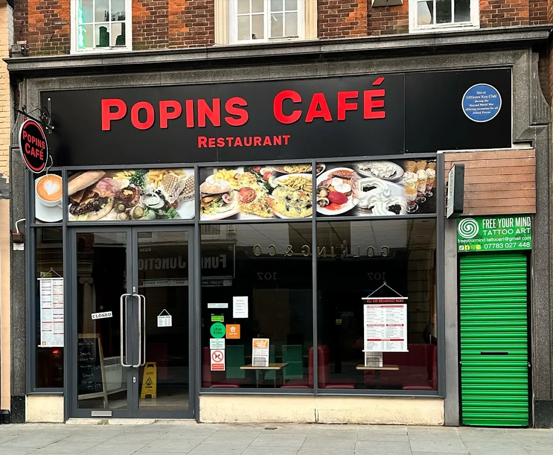 Popins Café